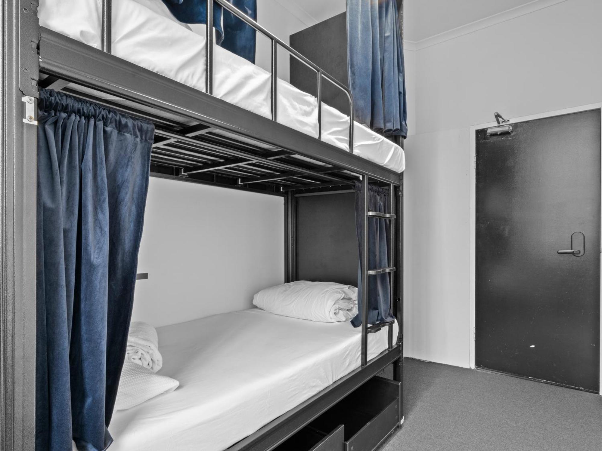 Azzurro Pod Hotel - Central Сидней Номер фото