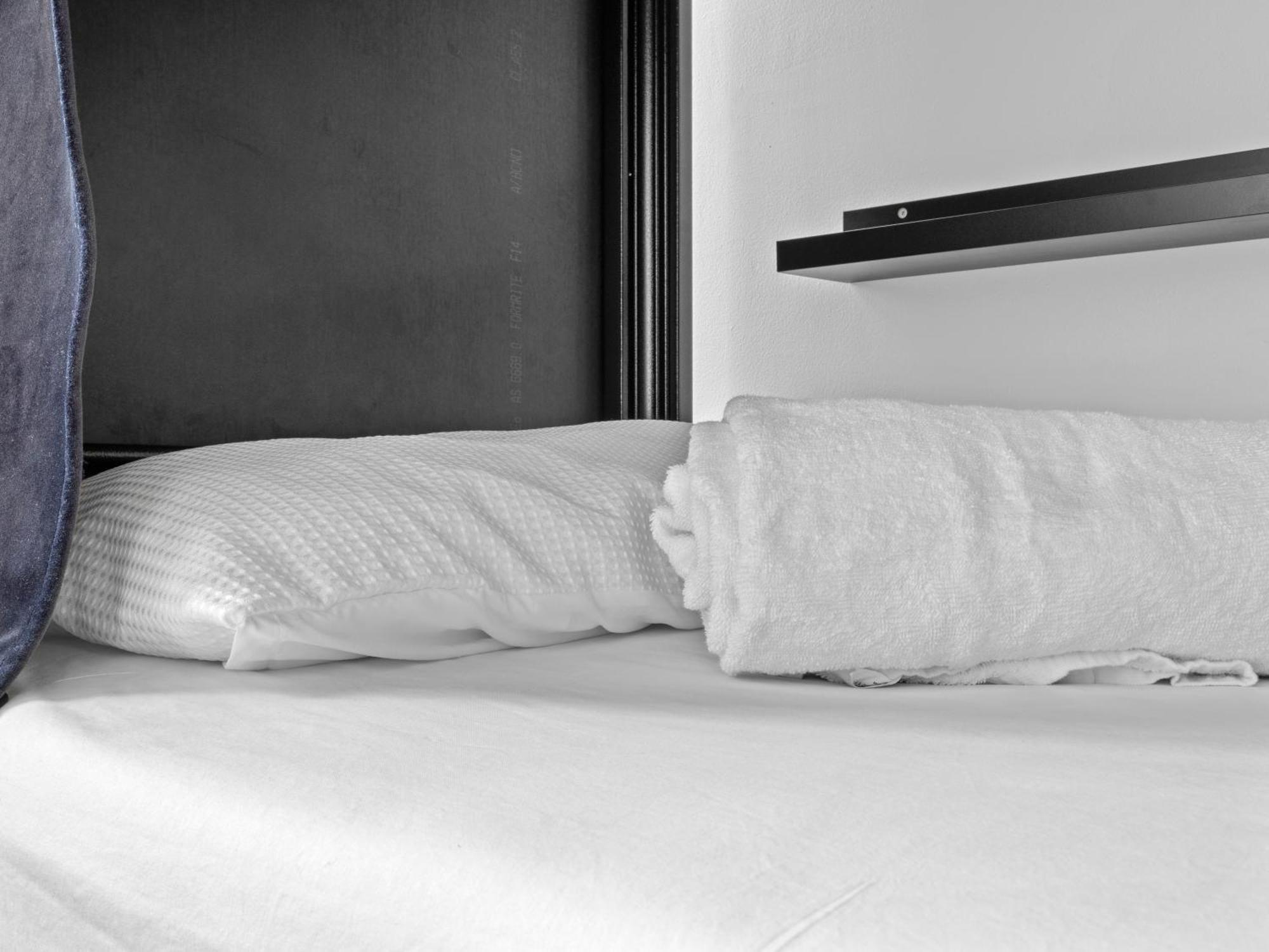 Azzurro Pod Hotel - Central Сидней Экстерьер фото