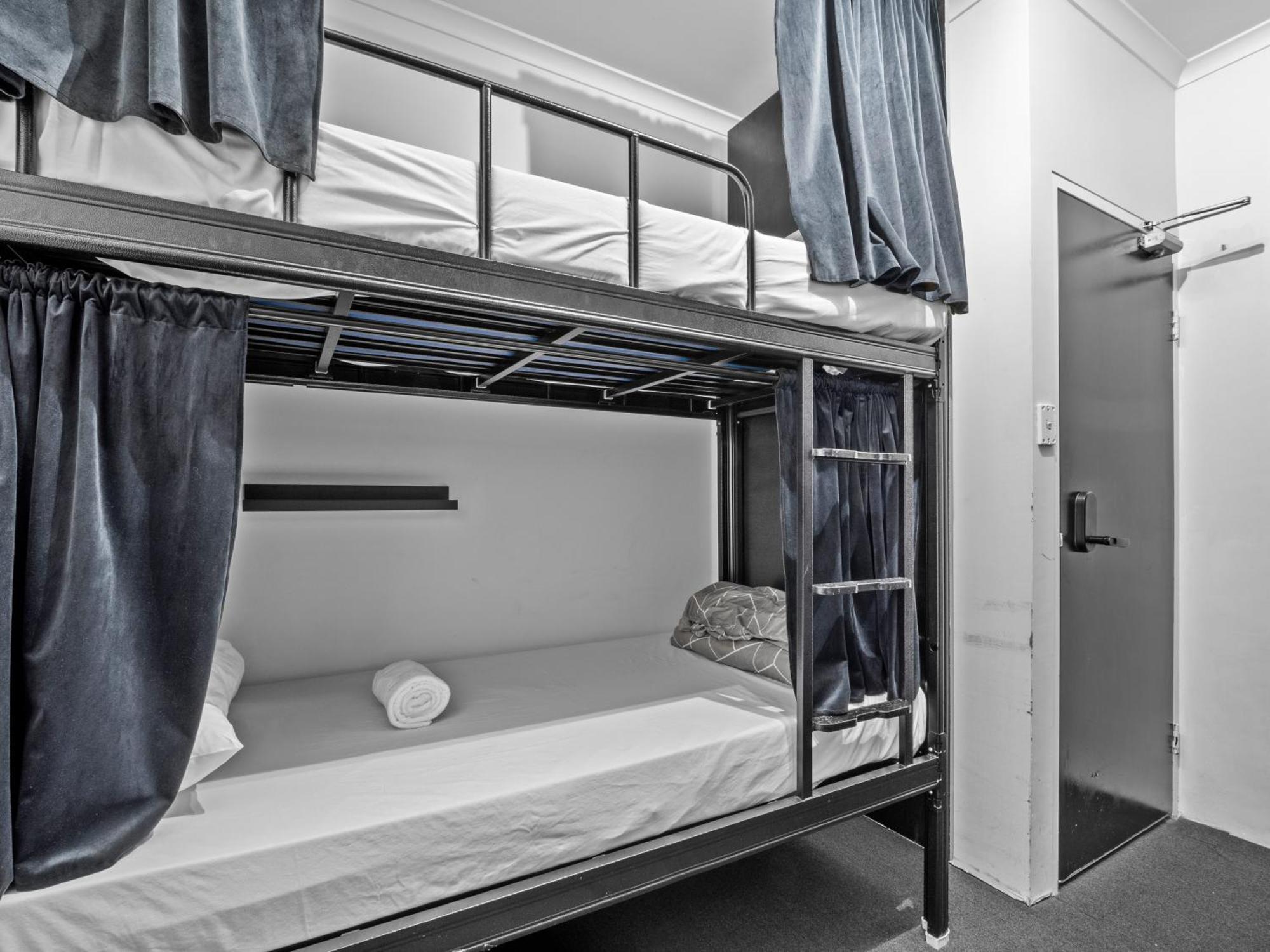 Azzurro Pod Hotel - Central Сидней Экстерьер фото